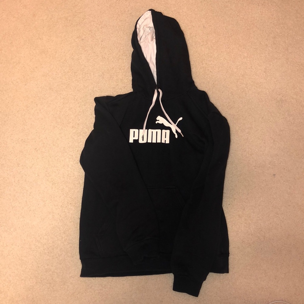 Black and white puma sweatshirt